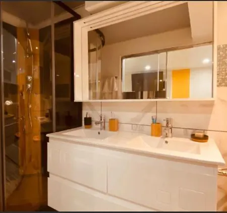 Privee Cosy A Proximite De Roissy, Parc Asterix Guest house Fosses